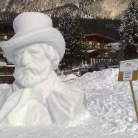 Scultura di neve